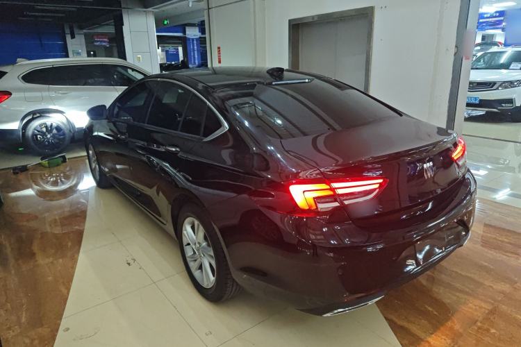 Used Buick Regal 2024 25T Deluxe Edition Rear Left 45 Deg