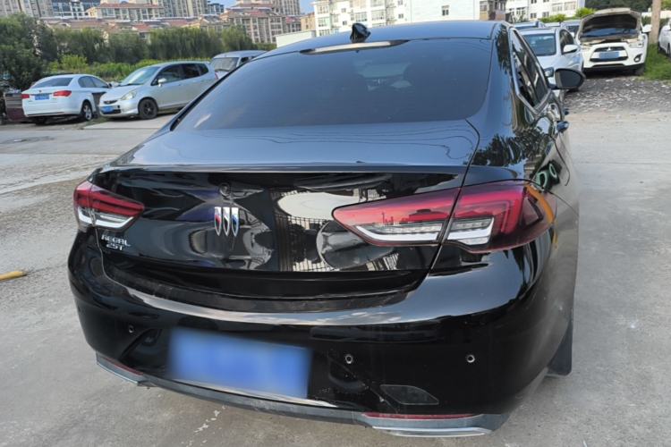 Used Buick Regal 2024 25T Deluxe Edition Rear