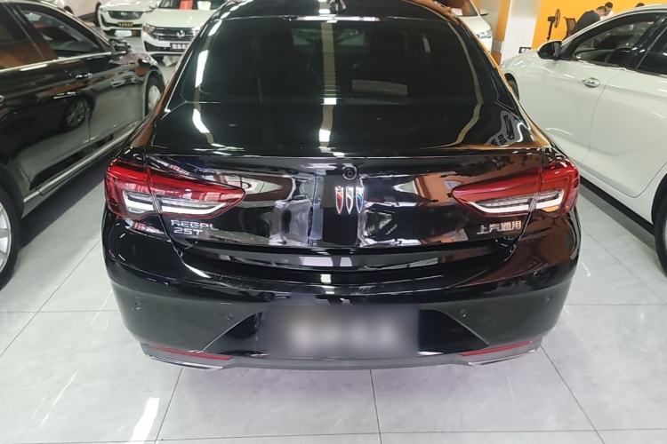 Used Buick Regal 2024 25T Deluxe Edition Rear