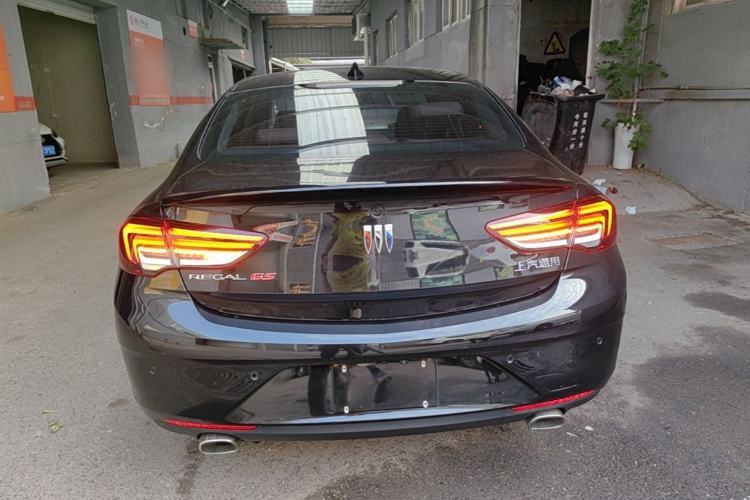 Used Buick Regal 2024 28T Luxury Edition Rear