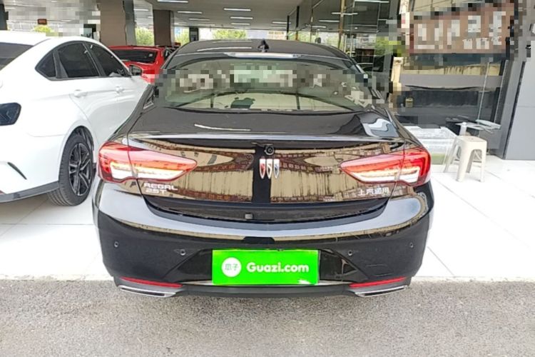 Used Buick Regal 2024 25T Deluxe Edition Rear