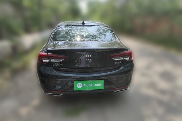 Used Buick Regal 2024 25T Deluxe Edition Rear