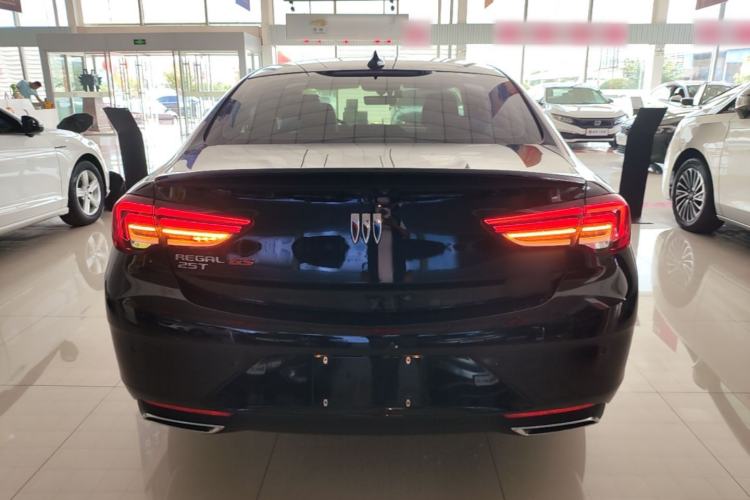 Used Buick Regal 2024 25T Deluxe Edition Rear