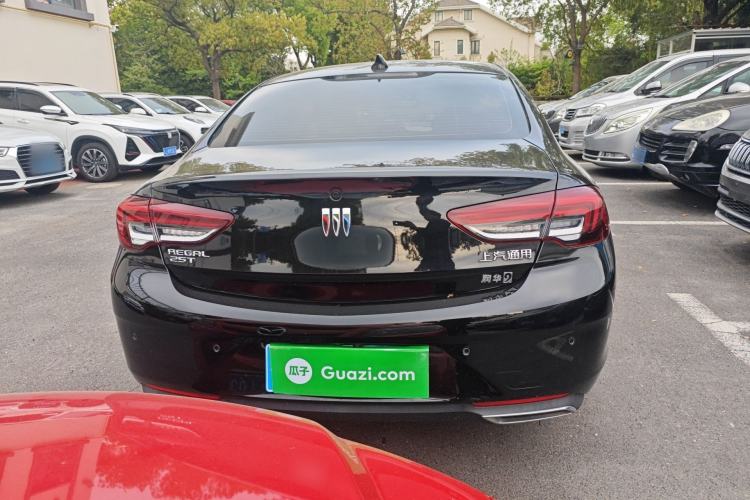 Used Buick Regal 2024 25T Deluxe Edition Rear