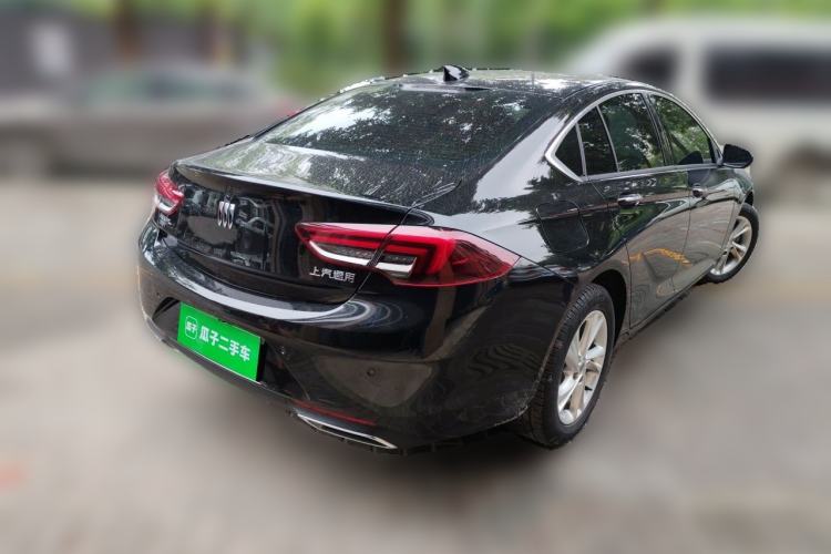 Used Buick Regal 2024 25T Deluxe Edition Rear Right 45 Deg
