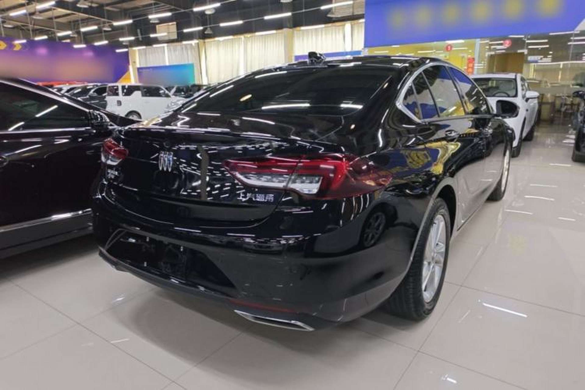 Used Buick Regal 2024 25T Deluxe Edition Rear Right 45 Deg