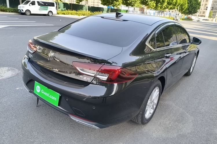 Used Buick Regal 2024 25T Deluxe Edition Rear Right 45 Deg