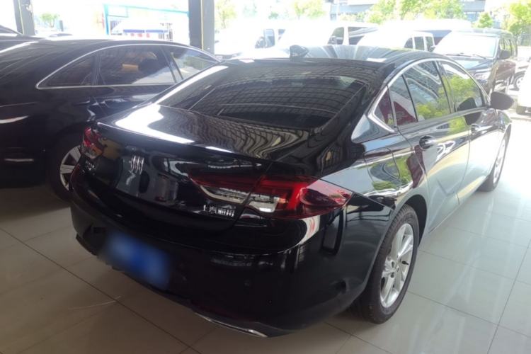 Used Buick Regal 2024 25T Deluxe Edition Rear Right 45 Deg