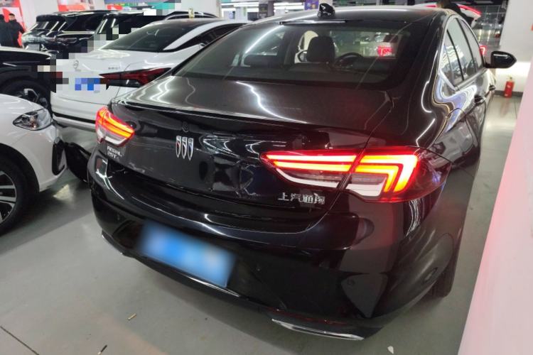 Used Buick Regal 2024 25T Deluxe Edition Rear Right 45 Deg
