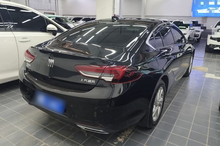 Used Buick Regal 2024 25T Deluxe Edition Rear Right 45 Deg