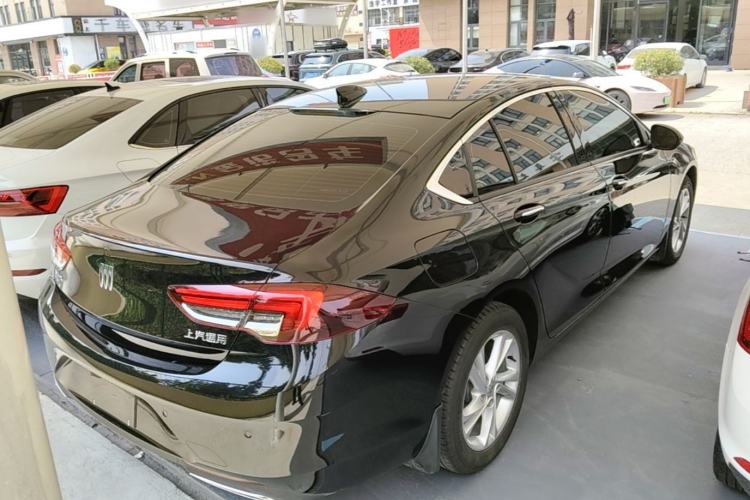 Used Buick Regal 2024 25T Deluxe Edition Rear Right 45 Deg