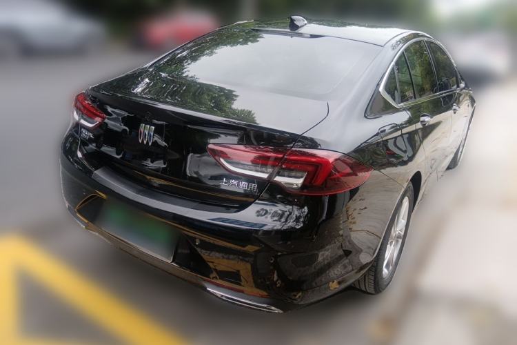 Used Buick Regal 2024 25T Deluxe Edition Rear Right 45 Deg