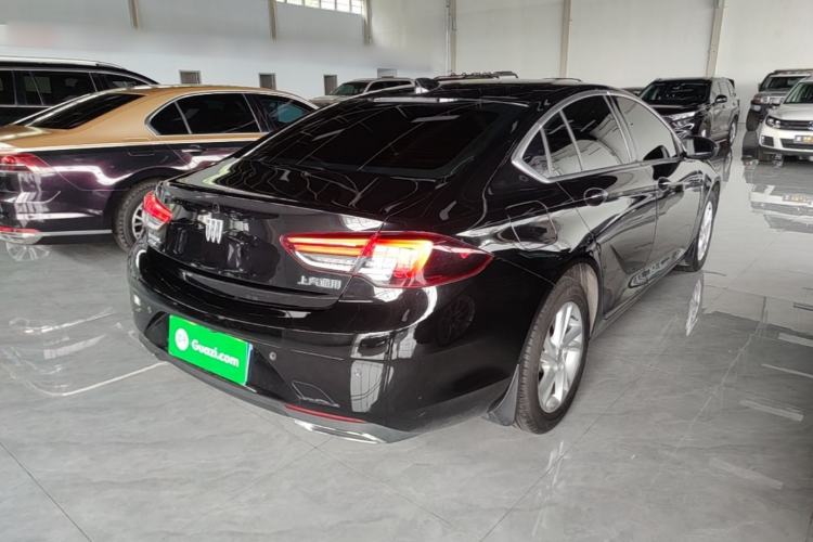 Used Buick Regal 2024 25T Deluxe Edition Rear Right 45 Deg