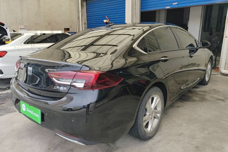 Used Buick Regal 2024 25T Deluxe Edition Rear Right 45 Deg