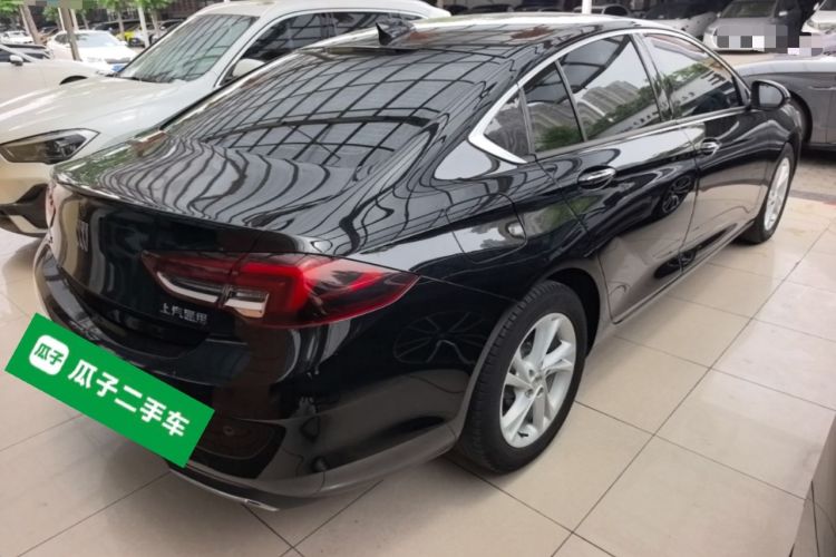 Used Buick Regal 2024 25T Deluxe Edition Rear Right 45 Deg