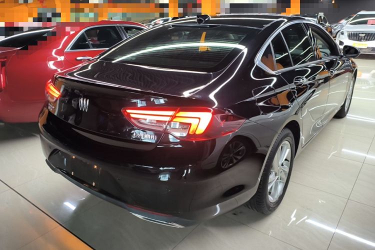 Used Buick Regal 2024 25T Deluxe Edition Rear Right 45 Deg