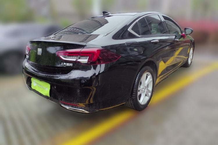 Used Buick Regal 2024 25T Deluxe Edition Rear Right 45 Deg