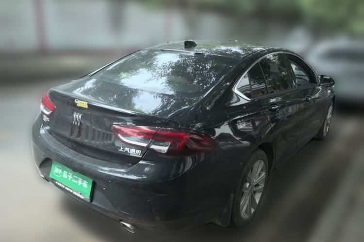 Used Buick Regal 2024 28T Luxury Edition Rear Right 45 Deg