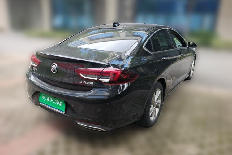 Used Buick Regal 2024 25T Deluxe Edition Rear Right 45 Deg