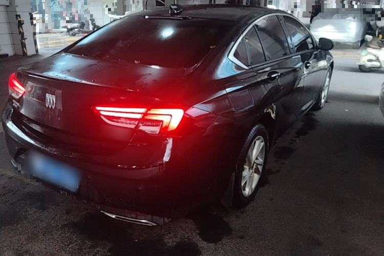 Used Buick Regal 2024 25T Deluxe Edition Rear Right 45 Deg