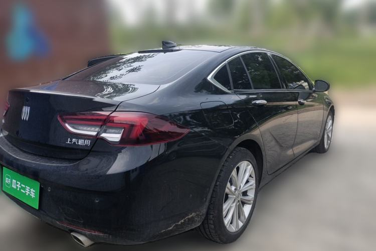 Used Buick Regal 2024 28T Luxury Edition Rear Right 45 Deg