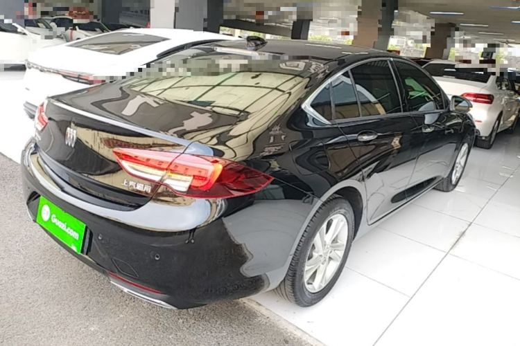 Used Buick Regal 2024 25T Deluxe Edition Rear Right 45 Deg