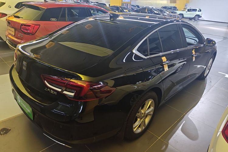 Used Buick Regal 2024 25T Deluxe Edition Rear Right 45 Deg