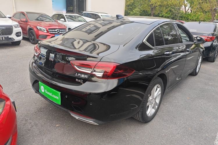 Used Buick Regal 2024 25T Deluxe Edition Rear Right 45 Deg