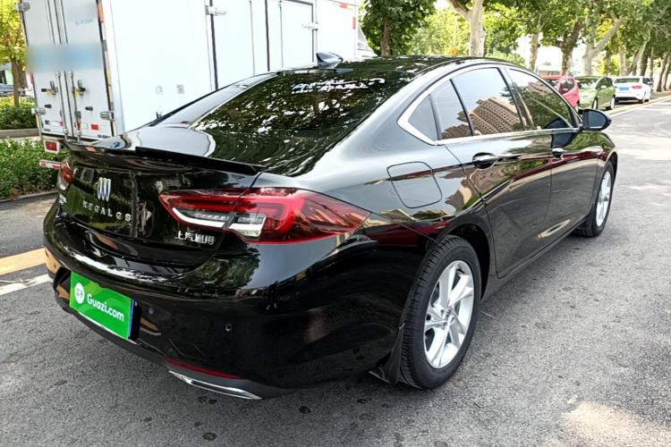 Used Buick Regal 2024 25T Deluxe Edition Rear Right 45 Deg