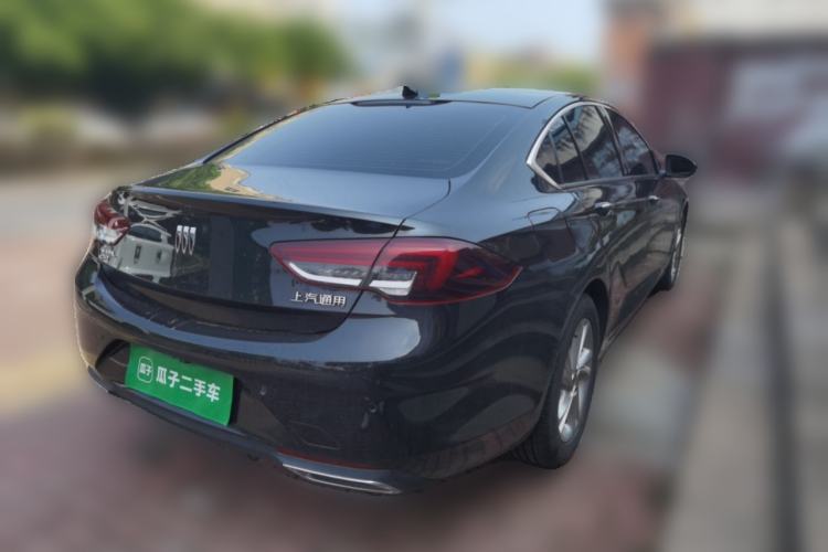 Used Buick Regal 2024 25T Deluxe Edition Rear Right 45 Deg