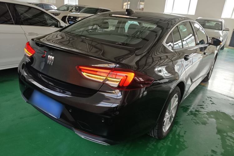 Used Buick Regal 2024 25T Deluxe Edition Rear Right 45 Deg