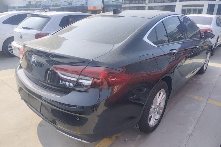Used Buick Regal 2024 25T Deluxe Edition Rear Right 45 Deg