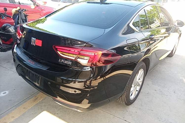 Used Buick Regal 2024 25T Deluxe Edition Rear Right 45 Deg