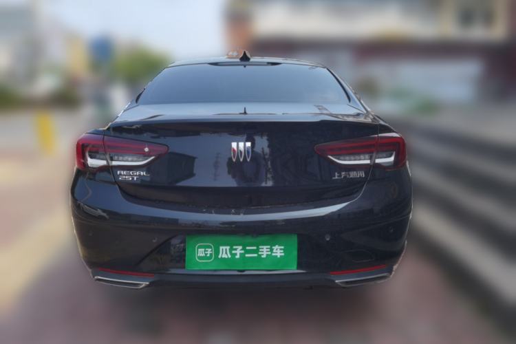 Used Buick Regal 2024 25T Deluxe Edition Rear