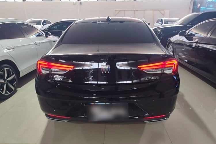 Used Buick Regal 2024 25T Deluxe Edition Rear