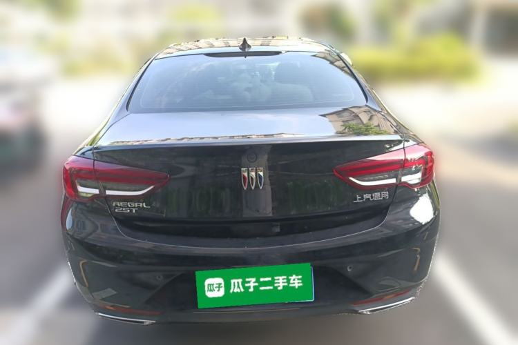 Used Buick Regal 2024 25T Deluxe Edition Rear