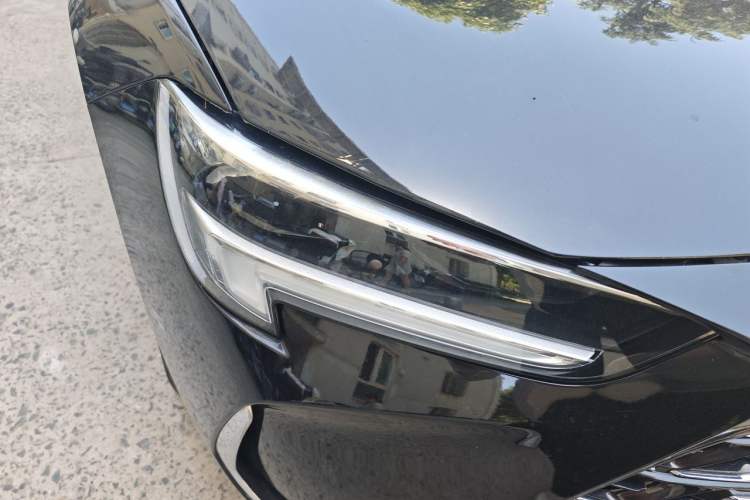 Used Buick Regal 2024 Restyled 28T Luxury Edition Right Front Headlight