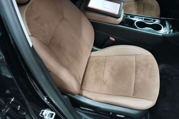 Used Buick Regal 2024 28T Luxury Edition Right Front Seat