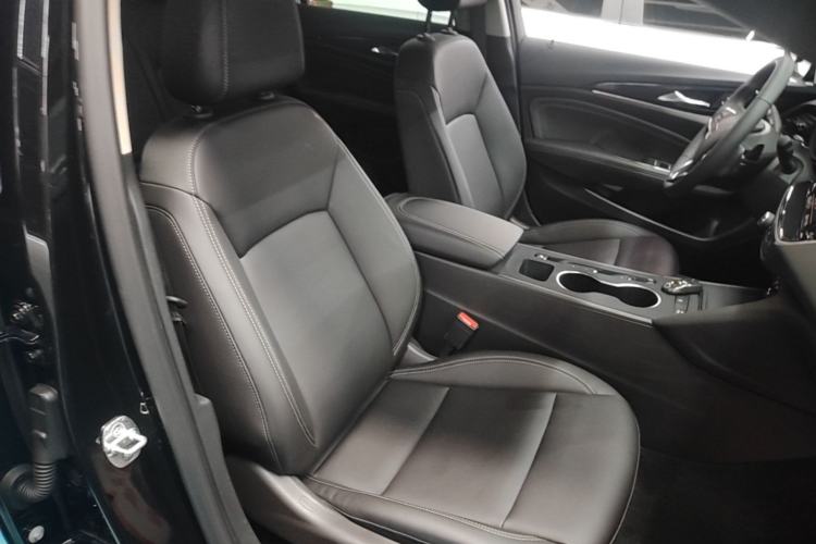 Used Buick Regal 2024 Revised 25T Ultra-Comfort Edition Right Front Seat