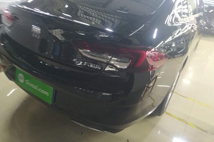 Used Buick Regal 2024 25T Deluxe Edition Right Rear Taillight