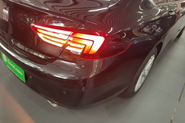 Used Buick Regal 2024 28T Luxury Edition Right Rear Taillight