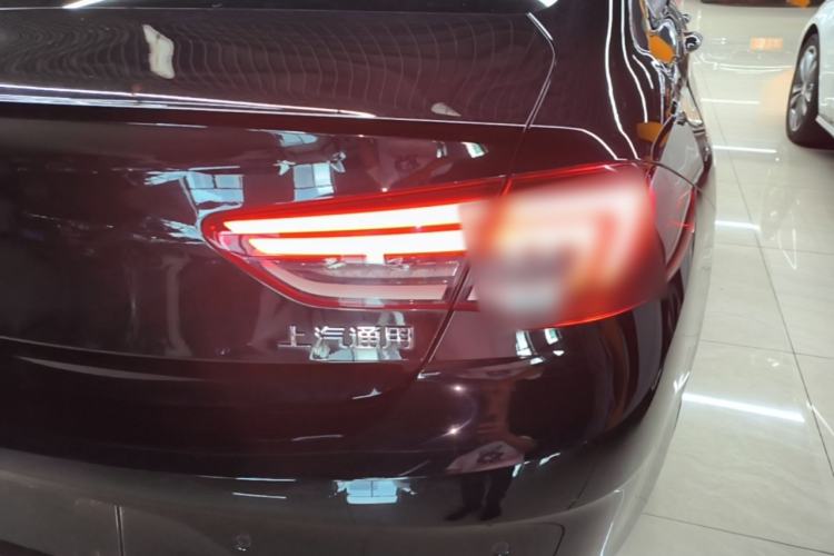 Used Buick Regal 2024 25T Deluxe Edition Right Rear Taillight
