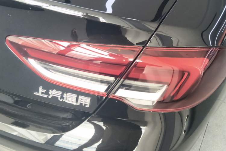 Used Buick Regal 2024 25T Deluxe Edition Right Rear Taillight