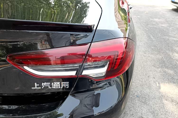 Used Buick Regal 2024 25T Deluxe Edition Right Rear Taillight