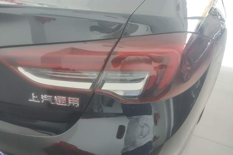 Used Buick Regal 2024 25T Deluxe Edition Right Rear Taillight
