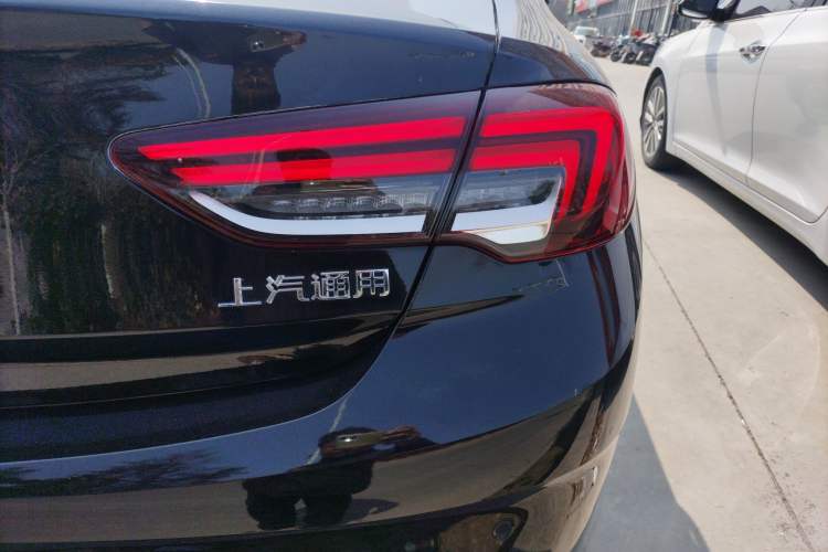 Used Buick Regal 2024 25T Deluxe Edition Right Rear Taillight