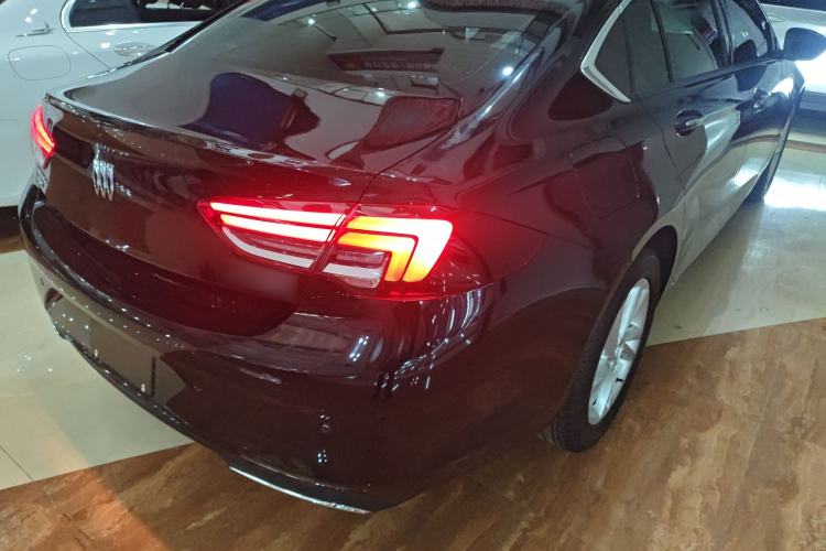 Used Buick Regal 2024 25T Deluxe Edition Right Rear Taillight