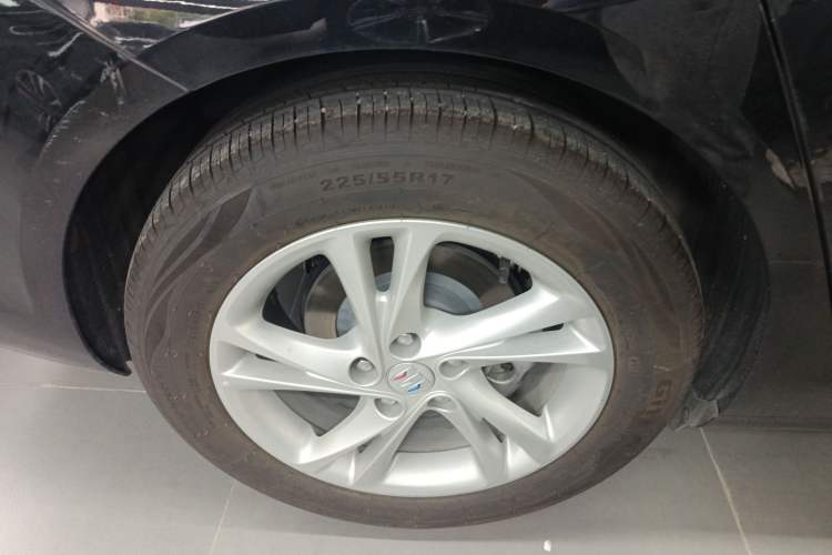 Used Buick Regal 2024 Revised 25T Ultra-Comfort Edition Right Rear Wheel Hub