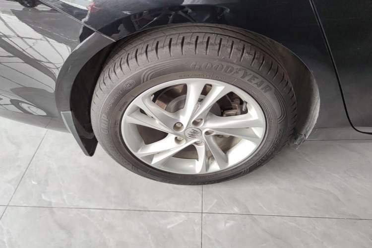 Used Buick Regal 2024 25T Deluxe Edition Right Rear Wheel Hub