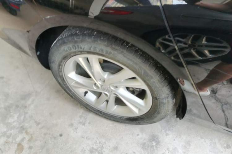 Used Buick Regal 2024 25T Deluxe Edition Right Rear Wheel Hub